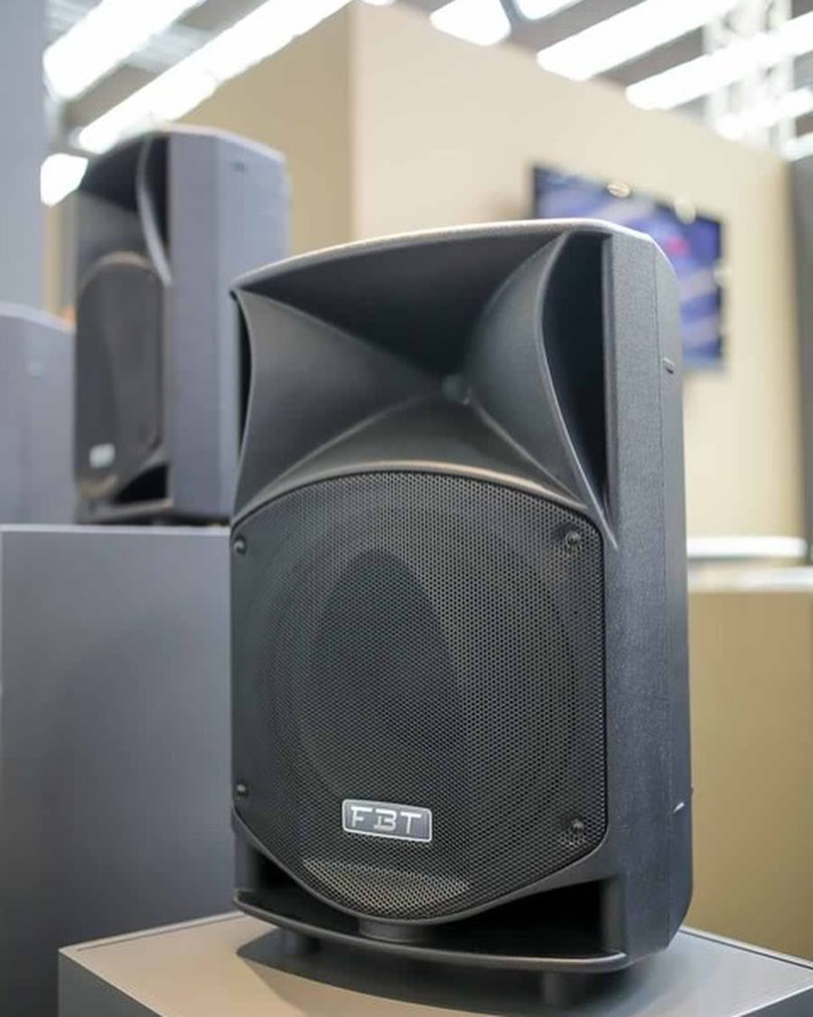 loa sân khấu FBT Jmaxx 114A